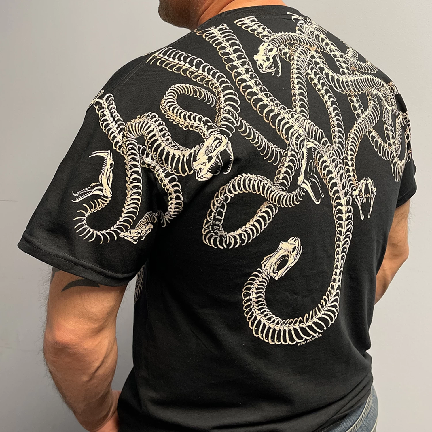 Medusa Black T-Shirt - Image 10
